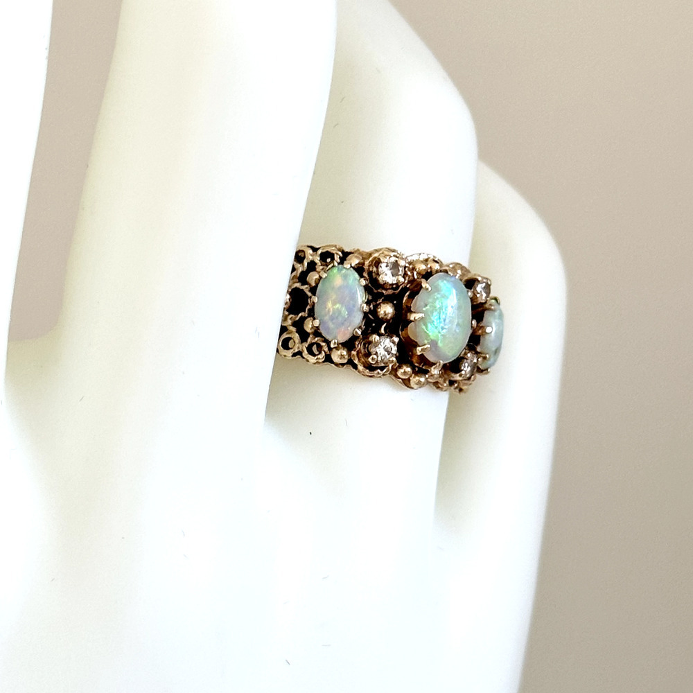 Vintage 14K Yellow Gold Three Stone Opal & Diamonds Filigree Band Ring Size 7.25 - Picture 13 of 16